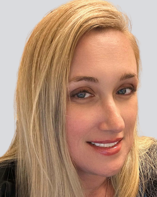 Photo of Kristen Ulmer, Clinical Social Work/Therapist, LCSW
