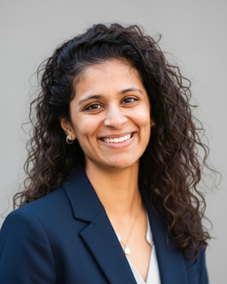Photo of Nazia Mian, Supervisee in Clinical Social Work, MSW, SISW