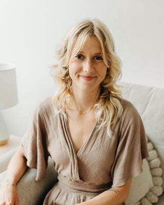 Photo of Chloe Witmondt, Pre-Licensed Professional, MA, APCC