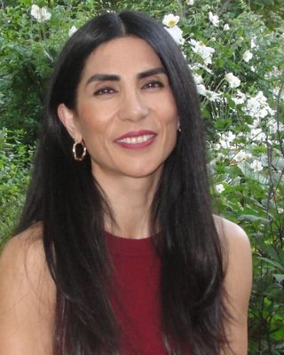 Photo of Alieh Roozikhah, Registered Psychotherapist