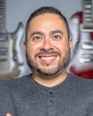 Photo of Luis Lomeli, Marriage & Family Therapist, LMFT