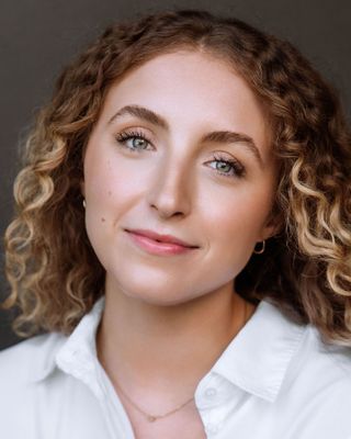 Photo of Allison Ference - Happy Home Psychotherapy - Couples & Family, Registered Psychotherapist (Qualifying)