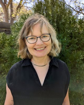 Photo of Amanda Graves, Licensed Master Social Worker, LMSW