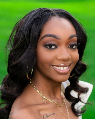 Photo of Quaniece Jones, Clinical Social Work/Therapist, LCSWA