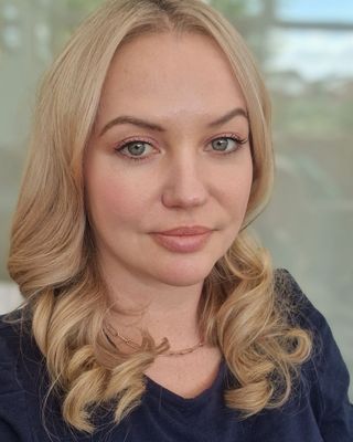 Photo of Victoria White, Counsellor, MBACP