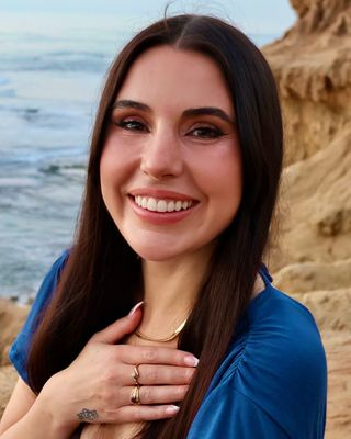 Photo of Renee Minx, Clinical Social Work/Therapist, MSW, LCSW, LCAS, CSI