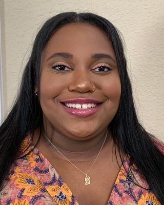 Photo of Nia Ayanna Dingle, Licensed Master Social Worker, LMSW