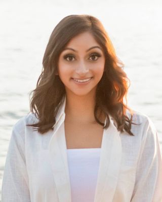 Photo of Simi Mann, Counsellor, BA CYC, MA, RCC