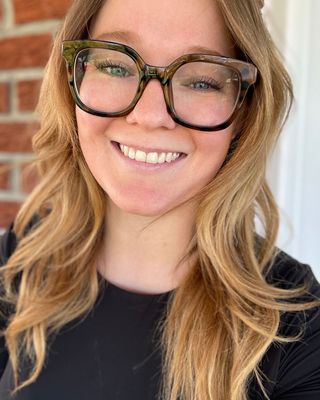 Photo of Colleen Leafloor, Registered Psychotherapist, MACP, BCoMS