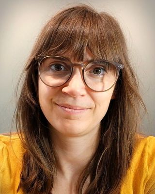 Photo of Jillian Fischer - Jillian Fischer - Relationship & Trauma, Registered Psychotherapist (Qualifying), MA, RP(Q)