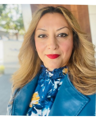 Photo of Farnaz Farrokhi, Counsellor, RCC, CCC, EMDR, Trauma, PTSD