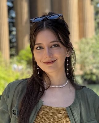 Photo of Karen Benitez, Pre-Licensed Professional