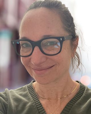 Photo of Lauren Glatzer, Clinical Social Work/Therapist, MSW, LICSW