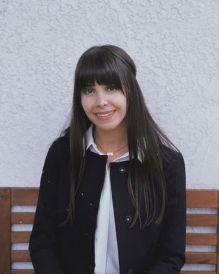 Photo of Angela Babadjanian, Pre-Licensed Professional in Phoenix, AZ