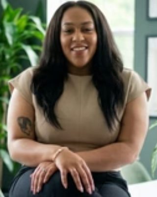 Photo of Giovonni Hinton, Clinical Social Work/Therapist, LICSW