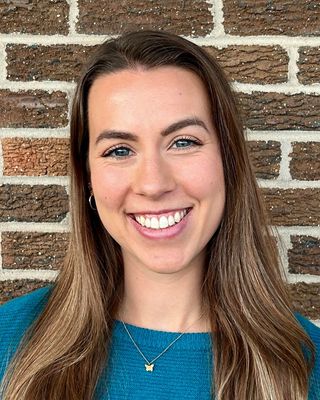 Photo of Alyssa Farris, Pre-Licensed Professional