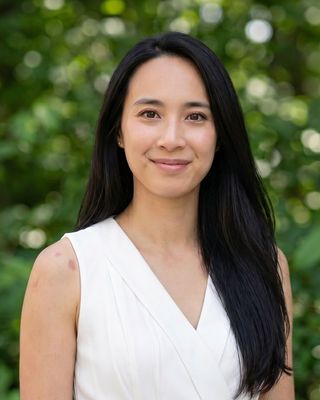 Photo of Katherine Chan, Marriage & Family Therapist, MS, LMFT, RYT