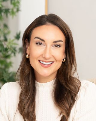 Photo of Julie Hilton, Clinical Social Work/Therapist, LCSW, CCTP, EMDR