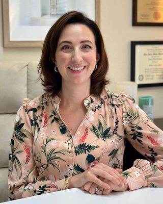 Photo of Lauren Varma, Psychiatric Nurse Practitioner, PMHNP