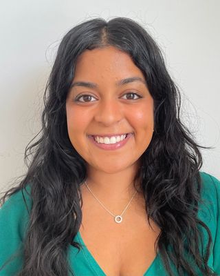 Photo of Hannah Fernandez, Psychologist, MA, HCPC - Clin. Psych.