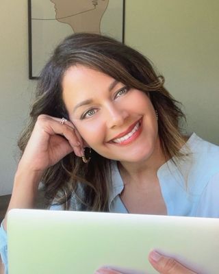 Photo of Shakira Barbarossa, Counselor, LMHC