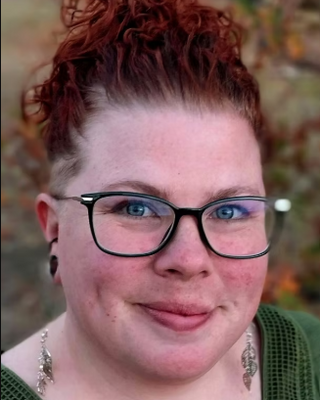 Photo of Jen Ries, Clinical Social Work/Therapist, MSW, LSW