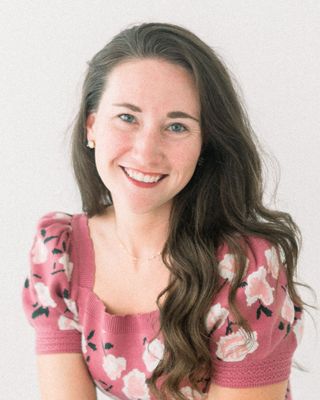 Photo of Kelsey Homonai- Out Of Overwhelm Into Thriving, Clinical Social Work/Therapist, MSW, LCSW-C