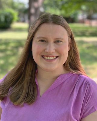 Photo of Catherine Geyer, Associate Professional Counselor