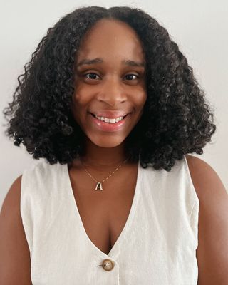 Photo of Dominique Padmore-Reyes, Counselor, LMHC