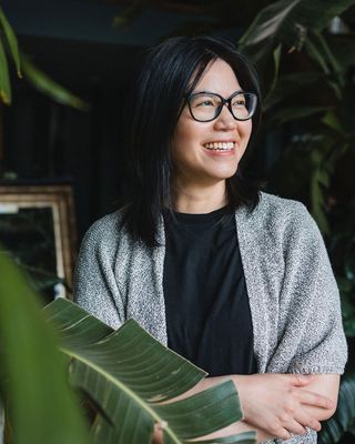 Photo of Linda Szeto, Counsellor, CCC, BSN, MC, EMDR