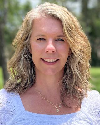 Photo of Annie Ferguson, Pre-Licensed Professional, CMHC, Intern