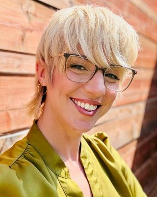 Photo of Jessica Hill, MMFT
