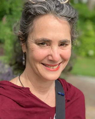 Photo of Jennifer Axinn-Weiss, SEP, MA, CHT, MFA