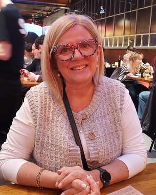Photo of Polly Sheehan, Counsellor, MBACP Accred