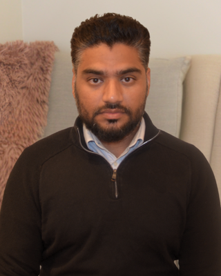 Photo of Usman Khan, Registered Psychotherapist (Qualifying), MA