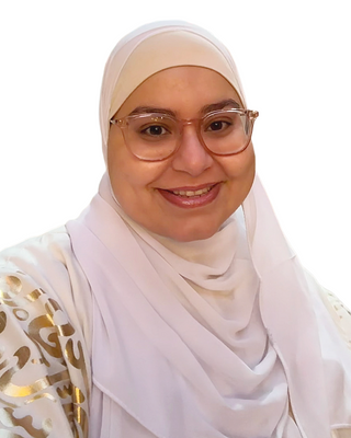 Photo of Laila Elhenawy, Registered Psychotherapist (Qualifying), BSc