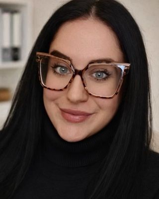 Photo of Emma Conrad, Registered Psychotherapist (Qualifying), MA, MACP