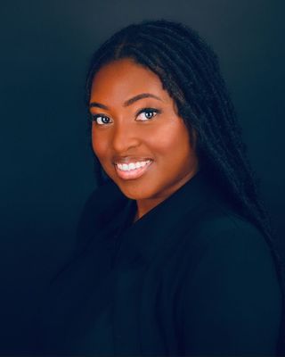 Photo of Dr. Latoya Cummins, Clinical Social Work/Therapist, DSW, LMSW