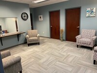 Gallery Photo of Our Brentwood waiting room area
