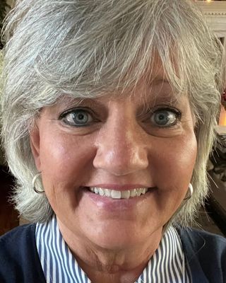 Photo of Lesa Young, Licensed Professional Clinical Counselor, MA, LPCC-S, EMDR, CCPT