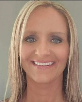 Photo of Lorie Zirkle, Clinical Social Work/Therapist