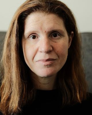 Photo of Emelia Gillian Armstrong-Crews - Hypnotherapy with Emelia, Social Worker