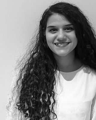 Photo of Sara Soltan, Psychotherapist, MBBS, COSRT Reg.