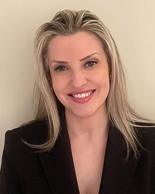 Photo of Maya MacBeth, Registered Psychotherapist (Qualifying)