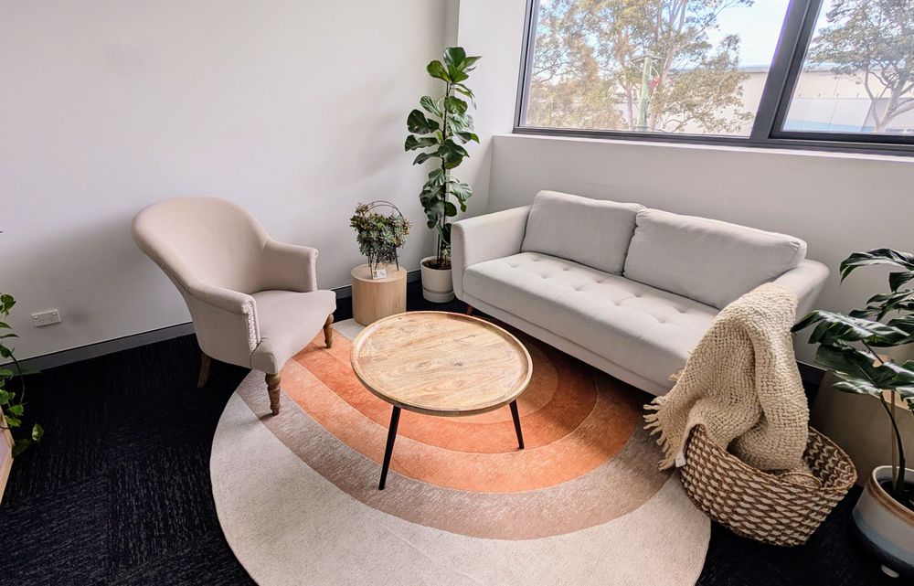 Sunny, green and with plenty of plants. A space to find your peace