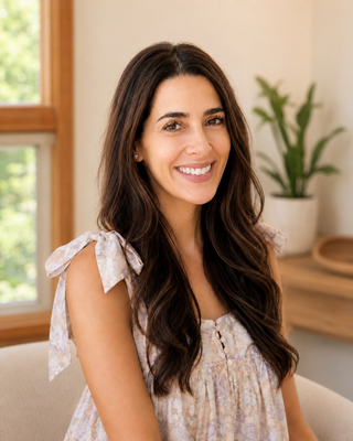 Photo of Nadiya Miraki, Licensed Clinical Mental Health Counselor, MS, LCMHC, RPT