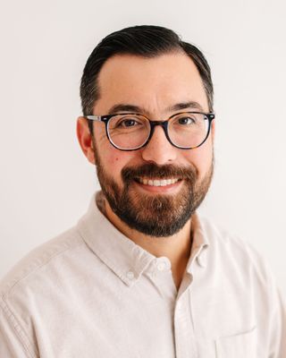 Photo of Paul Caluscos, Clinical Social Work/Therapist, LCSW