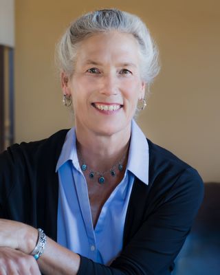 Photo of Lauren Tyler, Licensed Professional Counselor, LPCC, CIC