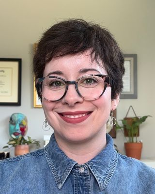 Photo of Lauren Davis, Pre-Licensed Professional, MA, EAT