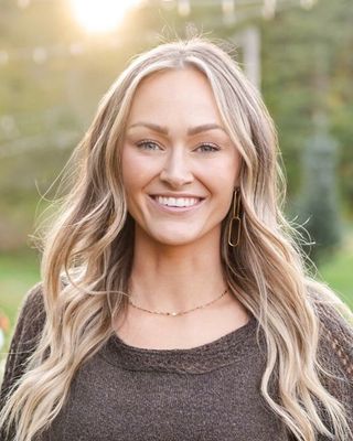 Photo of Mikayla Ardizzoni, Psychiatric Nurse Practitioner, MSN, CNP, PMHNP